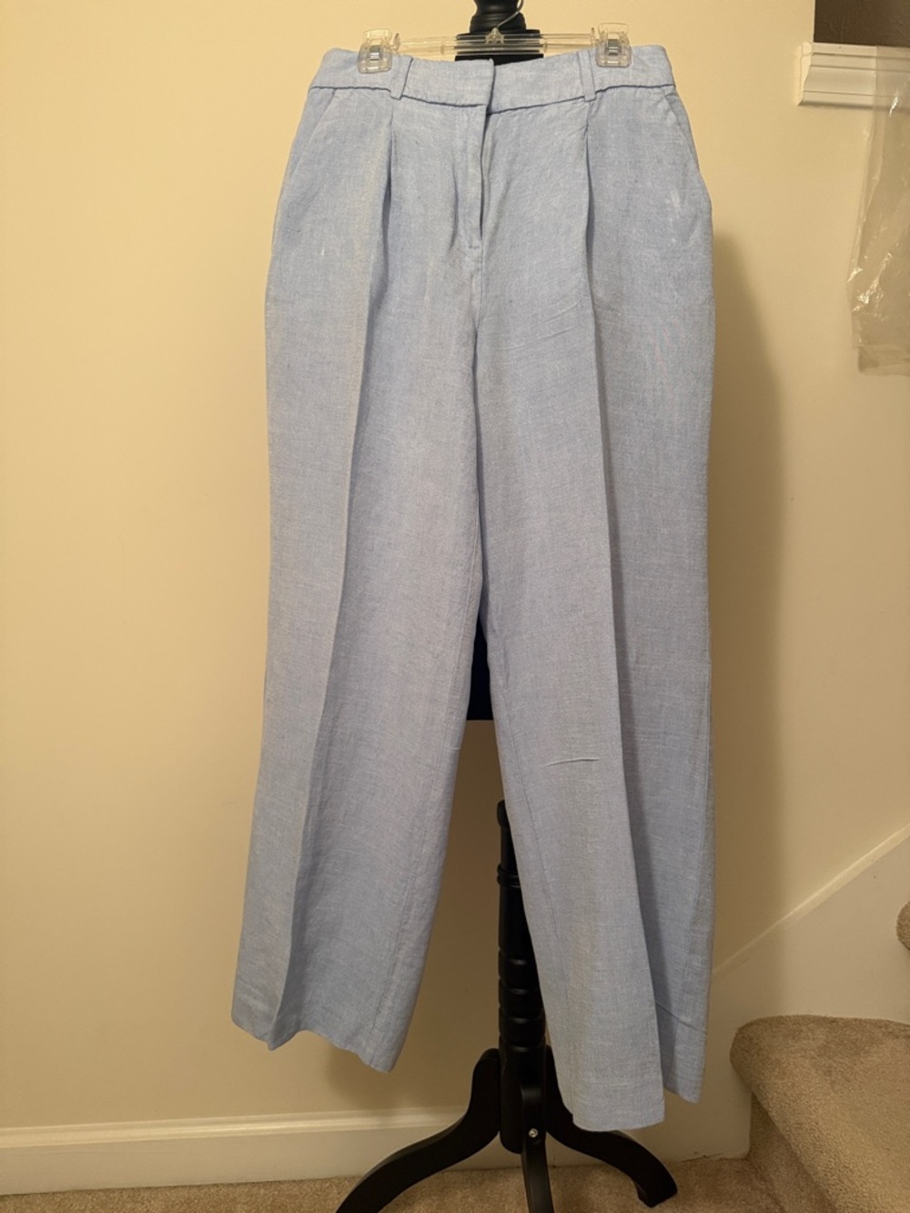 Women’s Light Blue Pleated Linen Dress Pants